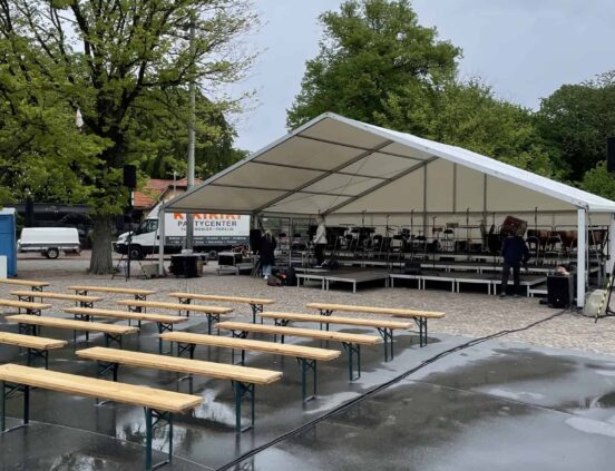 Kikiriki partycenter Göteborg partytält tält porslin möbler EventTjänster