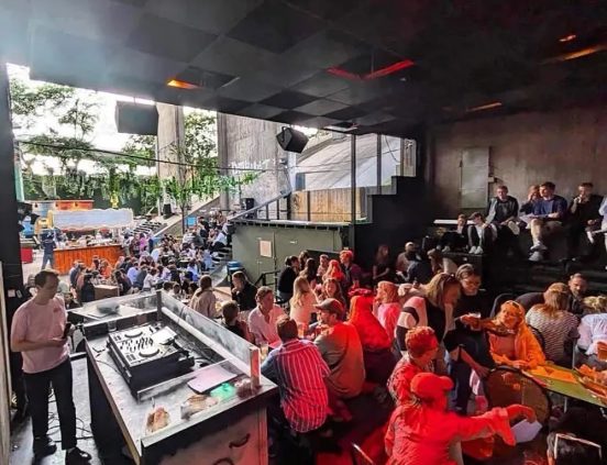 Huset Under Bron Kyrkan Stockholm EventTjänster