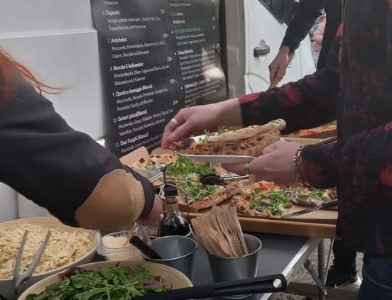 Margherita Pizza Food Truck Restaurang EventTjänster